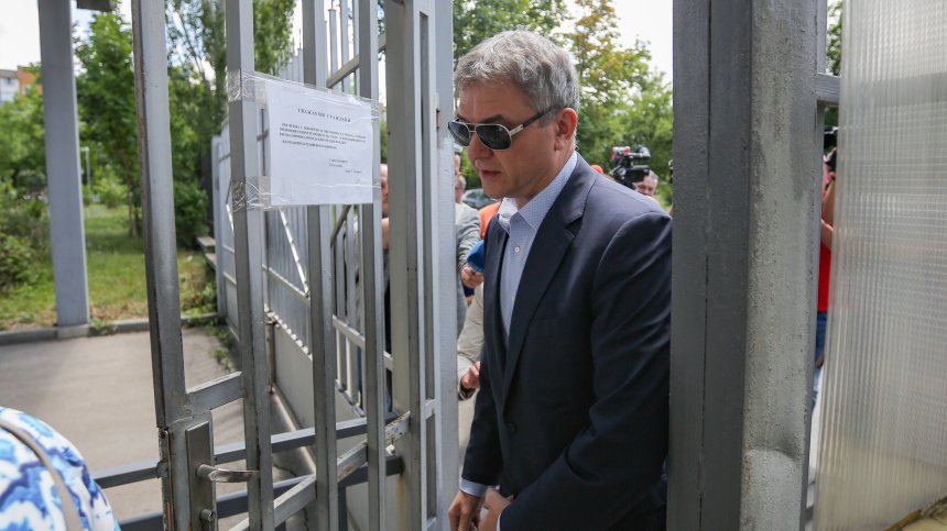 Арест на президентски съветници и бизнесмена Бобоков (Обобщение)