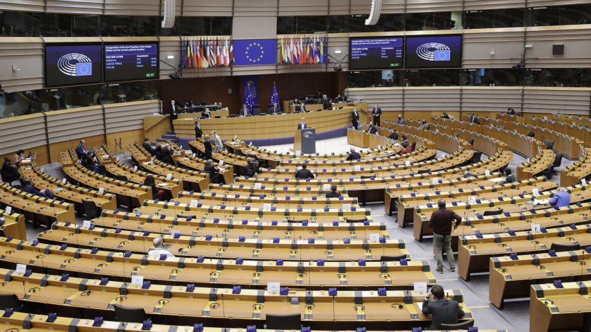 Изгониха евродепутат от Литва заради обвинения в хомофобия