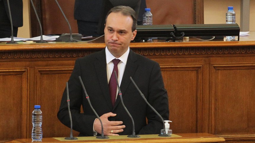 Заков: Аз поканих министъра на отбраната на САЩ, малък е ресурсът ни за охрана на небето