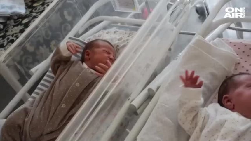 Жена роди близнаци с... 2 месеца и половина разлика