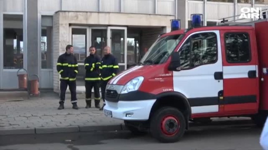  Евакуираха гара Разпределителна в Карнобат заради теч на цистерна (обновена)