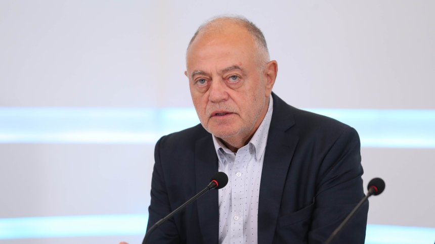 От "Демократи за силна България" издигат Атанас Атанасов за председател на НС?