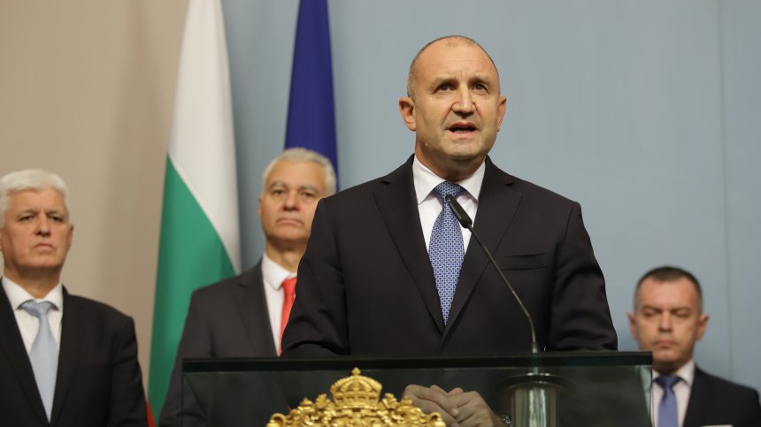 Радев: Няма опасност за сигурността на България