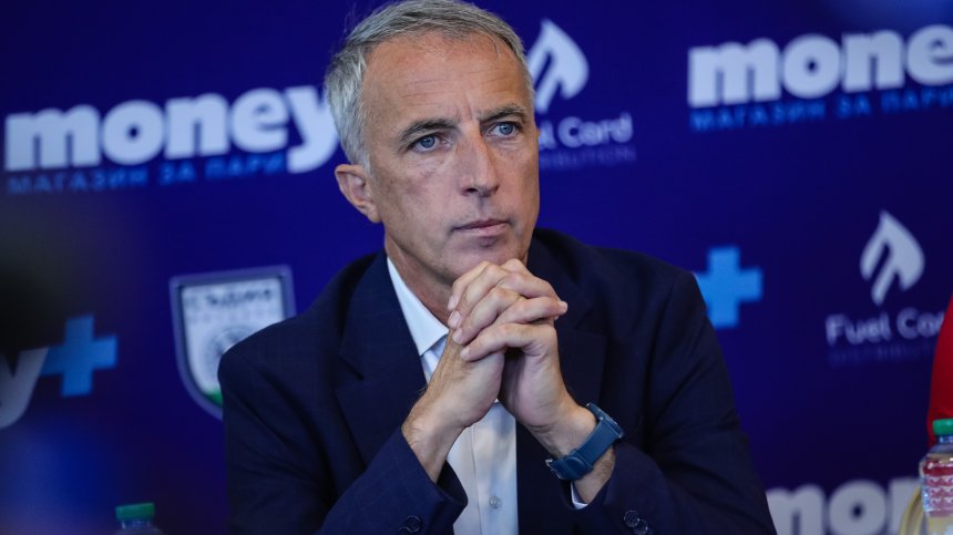 БФС уволни шефа на съдиите Давид Борбалан и отговорника за VAR системата