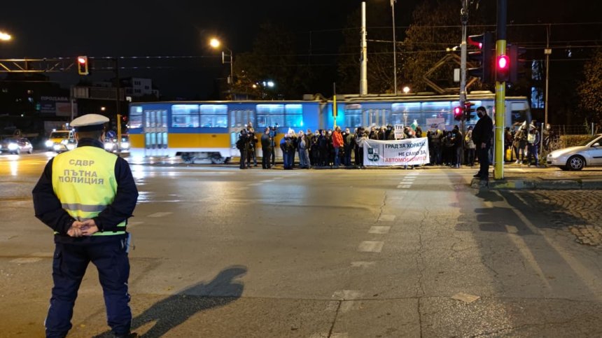 Жители отново излязоха на протест заради разширението на бул. "Цар Борис III"