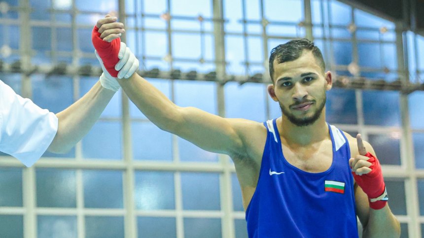 С най-доброто на ринга Радослав Росенов извоюва четвърта купа "Странджа"