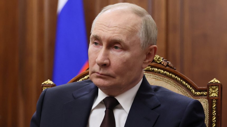 Путин уволни министъра на транспорта заради отменени стотици полети в Русия