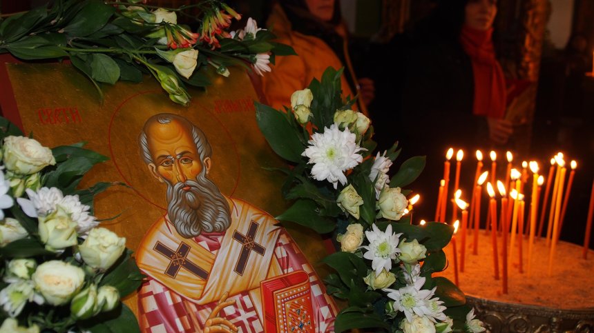 Атанасовден е, зимата сваля кожуха си