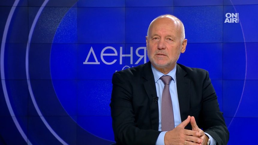 Проф. Тагарев: Убийство е за изтребителната авиация да вземем различни бойни самолети