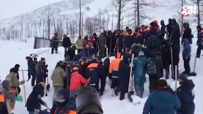 Лавина падна в ски курорт в Норилск, трима са загинали (+Видео)