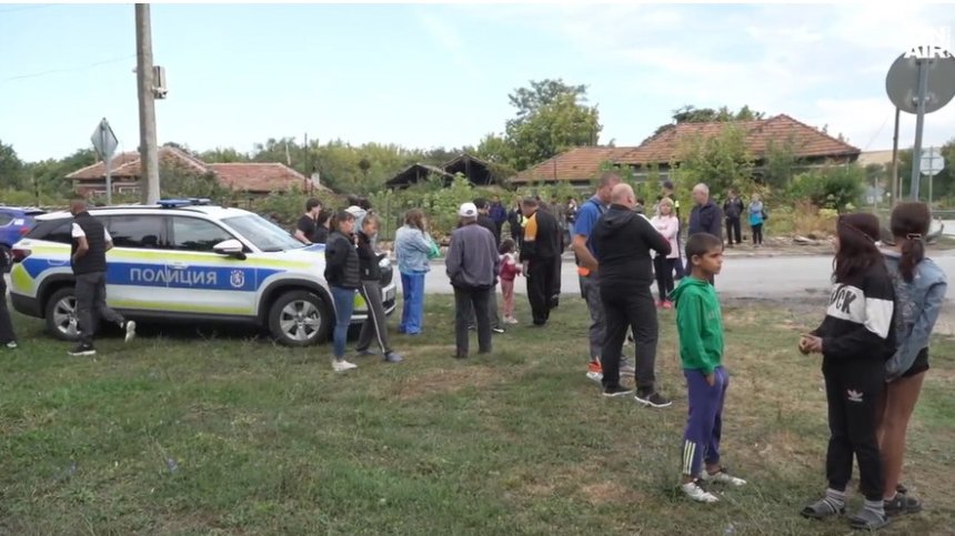 30 катастрофи за 3 години: Протест на "кръстовището на смъртта" в село Обединение