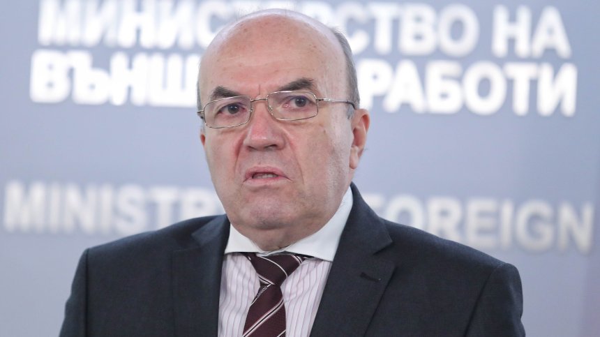 Милков: Българите трябва да участват в Конституцията на РСМ, да се зачетат правата им