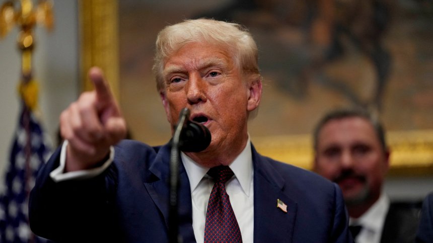 Доналд Тръмп увеличава митата на десетки икономики