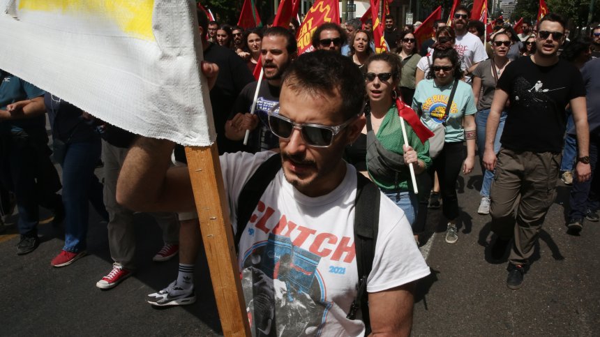 Национална стачка срещу скъпия живот и ниските заплати парализира Гърция