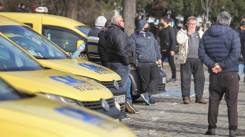 Провали се националният протест на таксиметровите шофьори