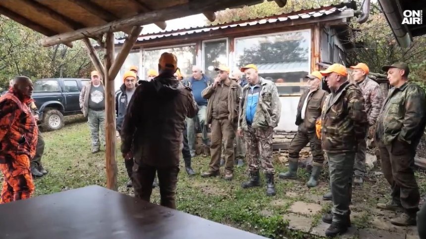 Нетърпеливи ловни дружинки направиха първия излет за сезона в търсене на дивеч