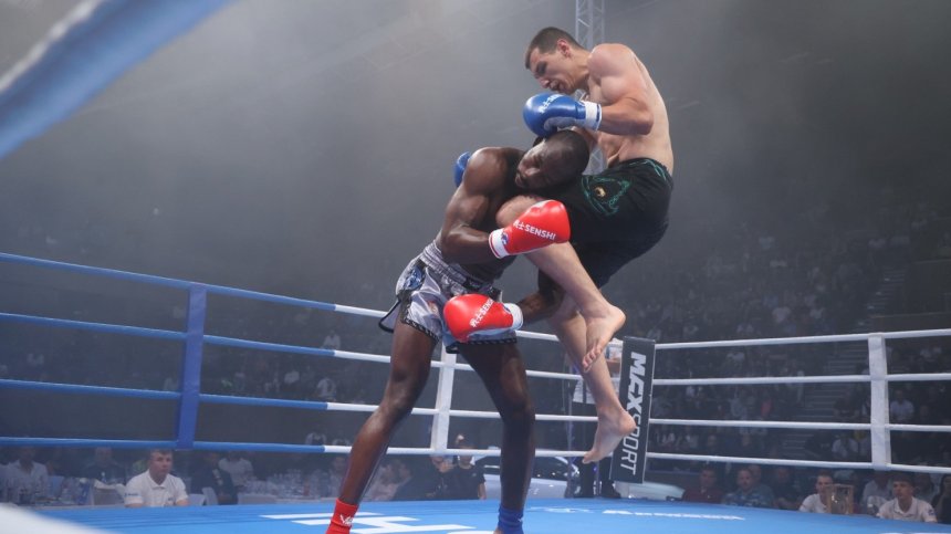 Зрелищен финал в SENSHI 16: Александър Петров грабна победата при труден двубой 