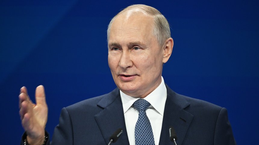 Путин поиска регулиране на цените на горивата в някои региони на Русия