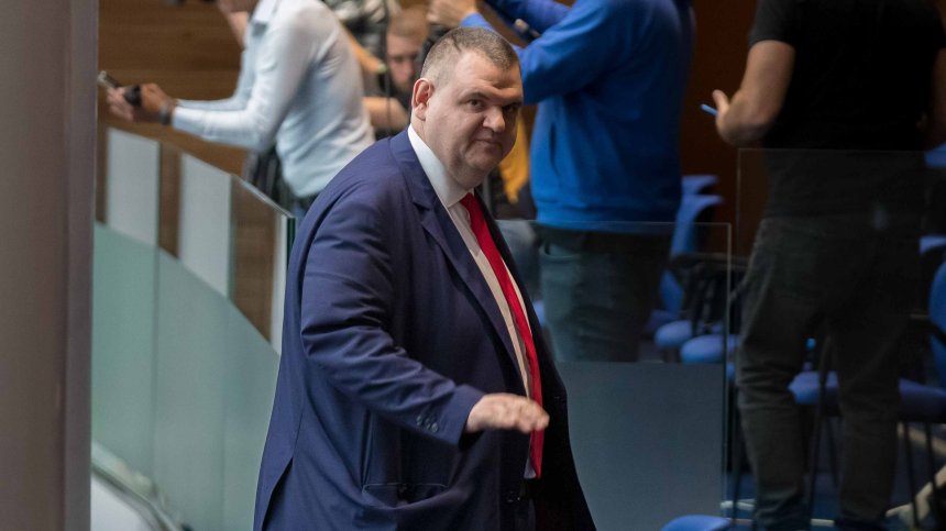 Пеевски поздрави полицаите: Сигурността на хората е мисия