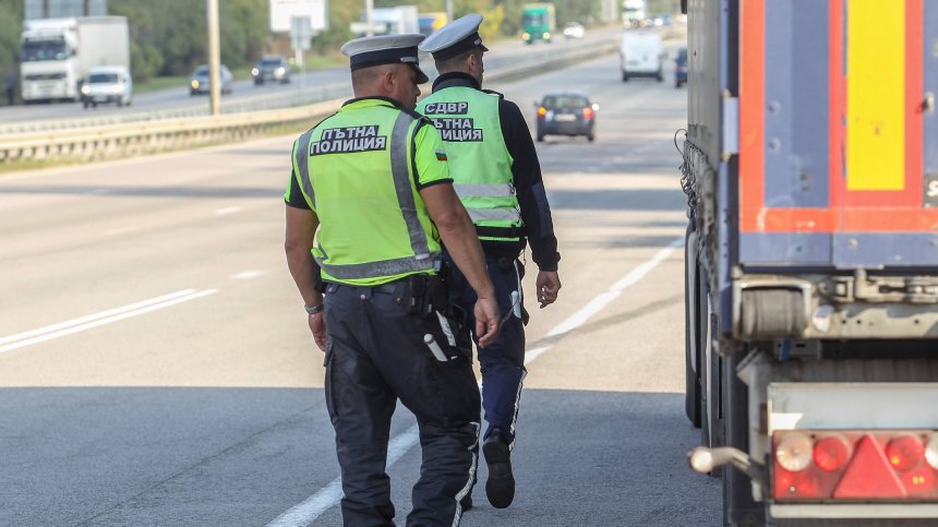 Десетки коли вече са конфискувани, за паркингите ще плащат и тези, които нямат книжки