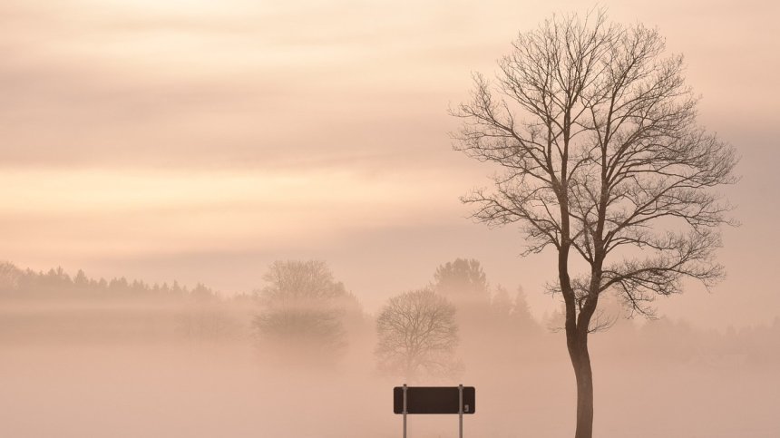 Първият ден на новата година започва с облаци и намалена видимост