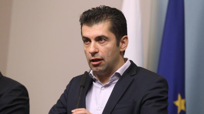 ИТН и "Демократична България" подкрепят Петков за делегация в Киев, БСП не дава отговор