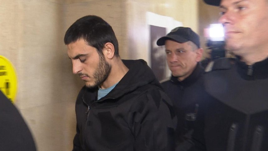 Доживотен затвор за Омар Аднан за смъртта на двамата полицаи в Бургас