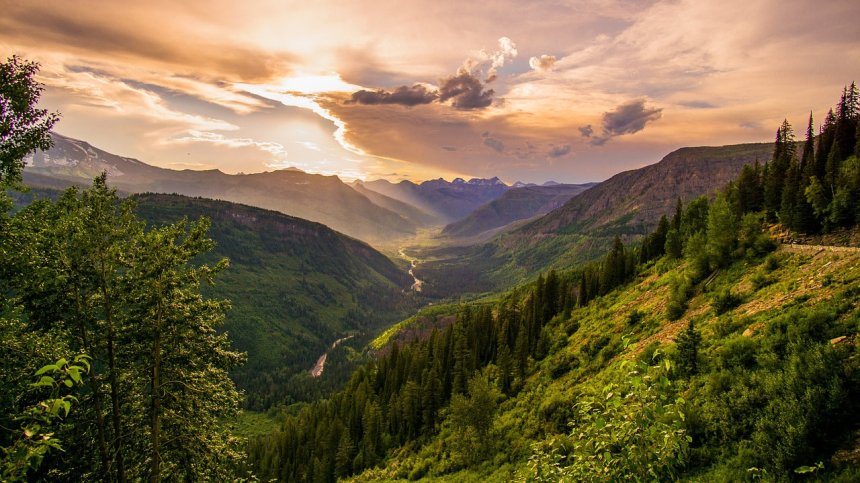 Времето днес: Температури до 36 градуса с повече облаци, но без валежи