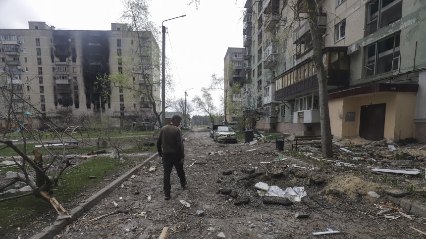 Изтласкаха украинските войски от центъра на Северодонецк, 500 цивилни се крият в завод "Азот"