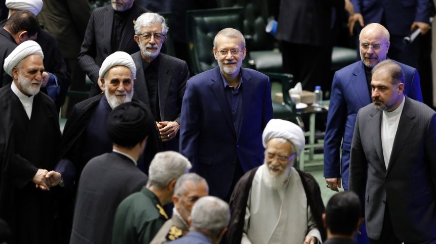 Иран трупа обогатен уран за ядрени бойни глави