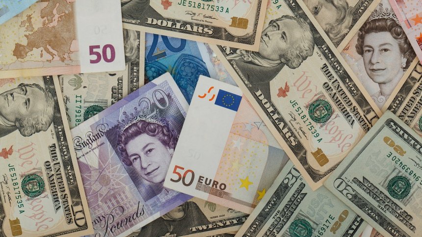 Еврото и доларът ще се изравнят до 6 месеца?