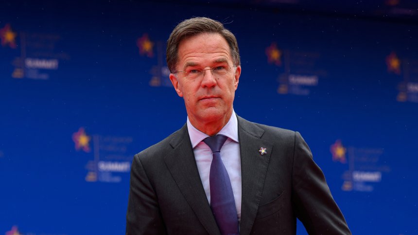 Марк Рюте: Русия произвежда невиждани количества боеприпаси