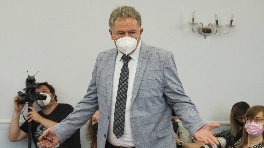 "Пирогов" в битка срещу Кацаров: От болницата искат доказателства за обвиненията