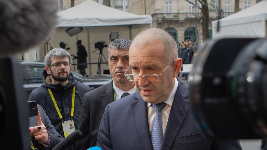Президентът очаква скоро да види реалистичен бюджет