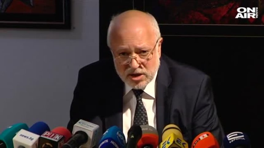 Минеков алармира Кьовеши: Изчезнали са 4,5 млн. лв. за ремонта на Ларгото