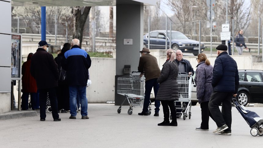 В Пловдив връщат пропускателния режим в хипермаркетите