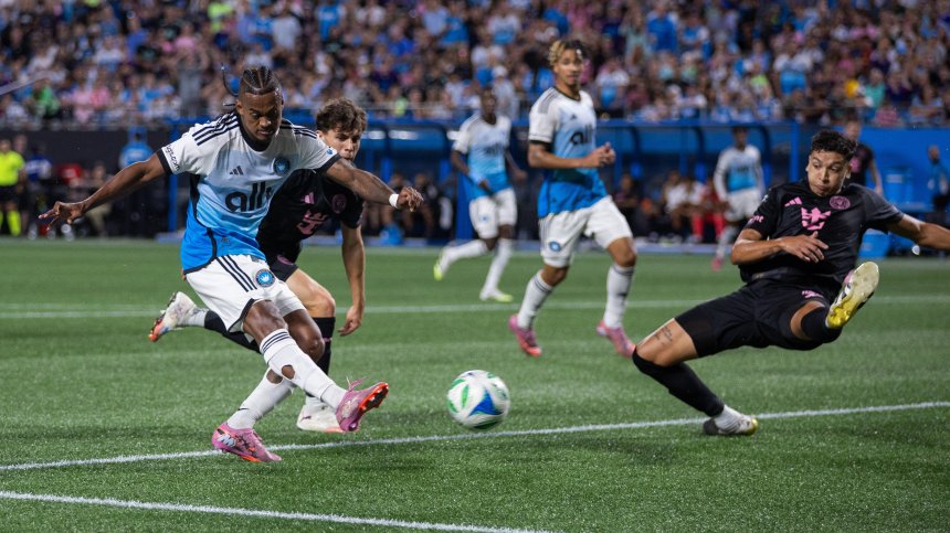 Лео Меси пропусна дузпа, "Шарлът" разби "Интер" (Маями)