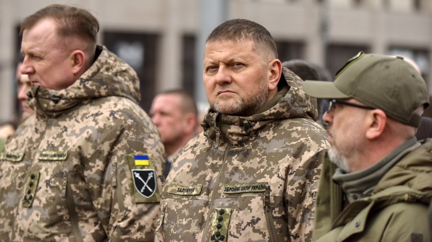 Липсата на оръжия забавя украинската контраофанзива. Залужни: Западът бави доставки