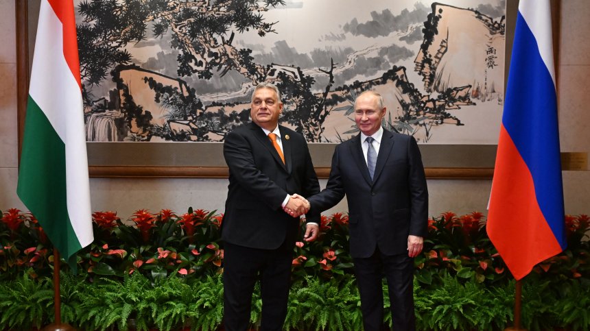 Виктор Орбан изчака ЦИК на Русия, за да поздрави Путин за преизбирането му