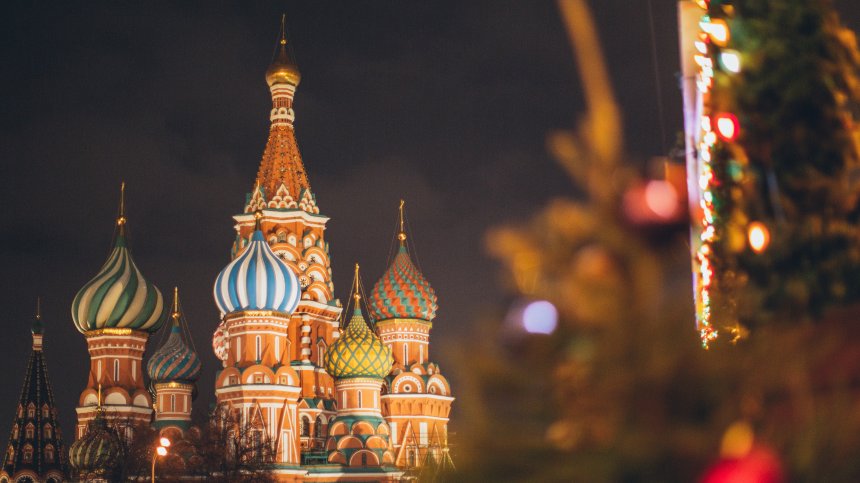 Служител на КДБР беше намушкан с нож в Москва