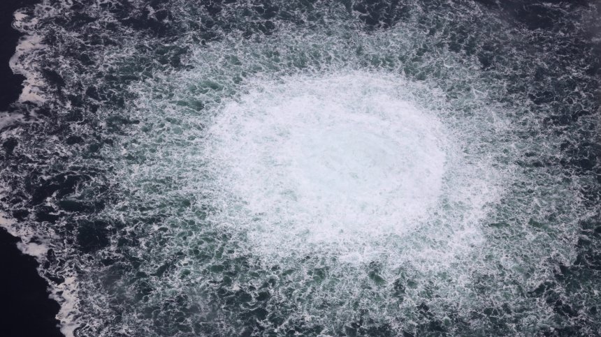 Швеция: Щетите по "Северен поток" са причинени от детонация на взривно устройство