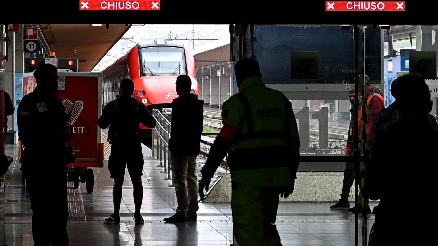 МВнР с предупреждение към българите в Италия заради транспортни блокади