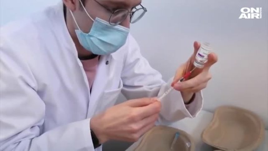 7 починали с кръвни съсиреци след ваксинация с AstraZeneca във Великобритания