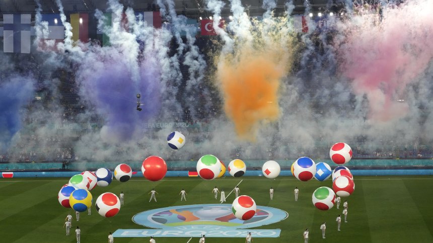 Европейското първенство е открито! Гласът на Бочели огласи "Олимпико"