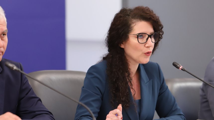 Депутатите изслушват Константинова заради хакерската атака срещу "Български пощи"