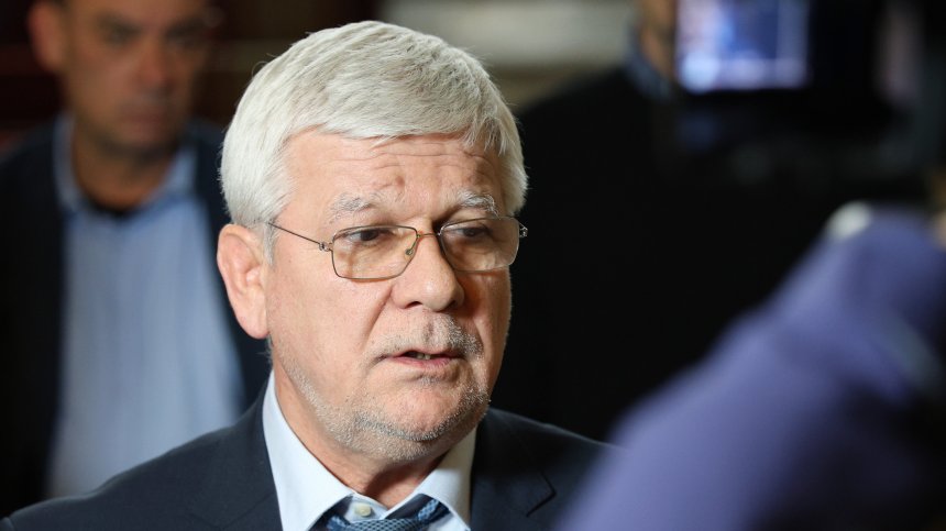 Вътев: Бих поел вината и за протестите в целия ЕС, очаквам и оттам да ми поискат оставката