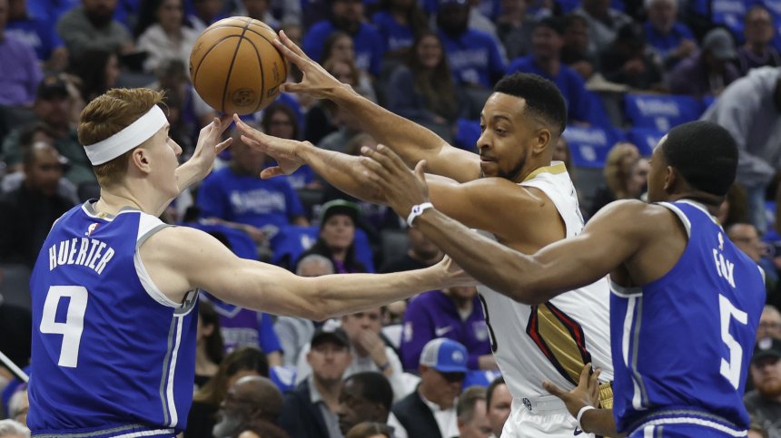 "Сакраменто" и Везенков отпаднаха на четвъртфиналите в турнира In-Season