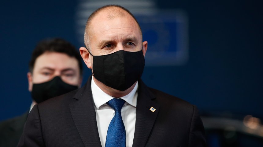 Радев в Брюксел: Пречупихме пандемията без локдаун, не сме заплаха за Европа