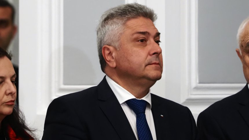 Стефан Димитров: Ще остана на поста, докато президентът Радев не подпише указ