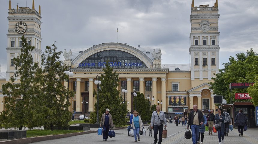 Румъния вади стоки от държавния резерв за бежанците и изпраща медицинска помощ на Украйна